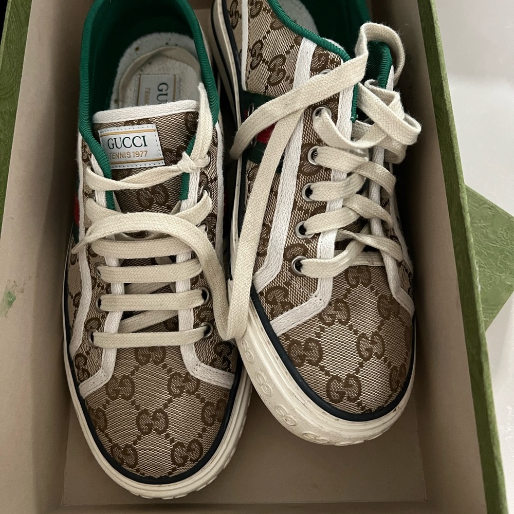 Gucci shoes